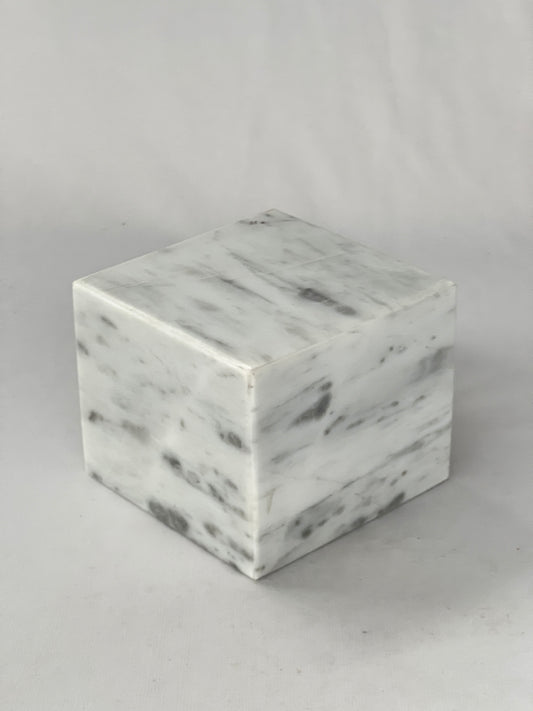 Elegant White Marble Cremation Urn, Small Keepsake Urn for Ashes, Handcrafted Memorial Urn for Pets or Loved Ones, Natural Stone Urn