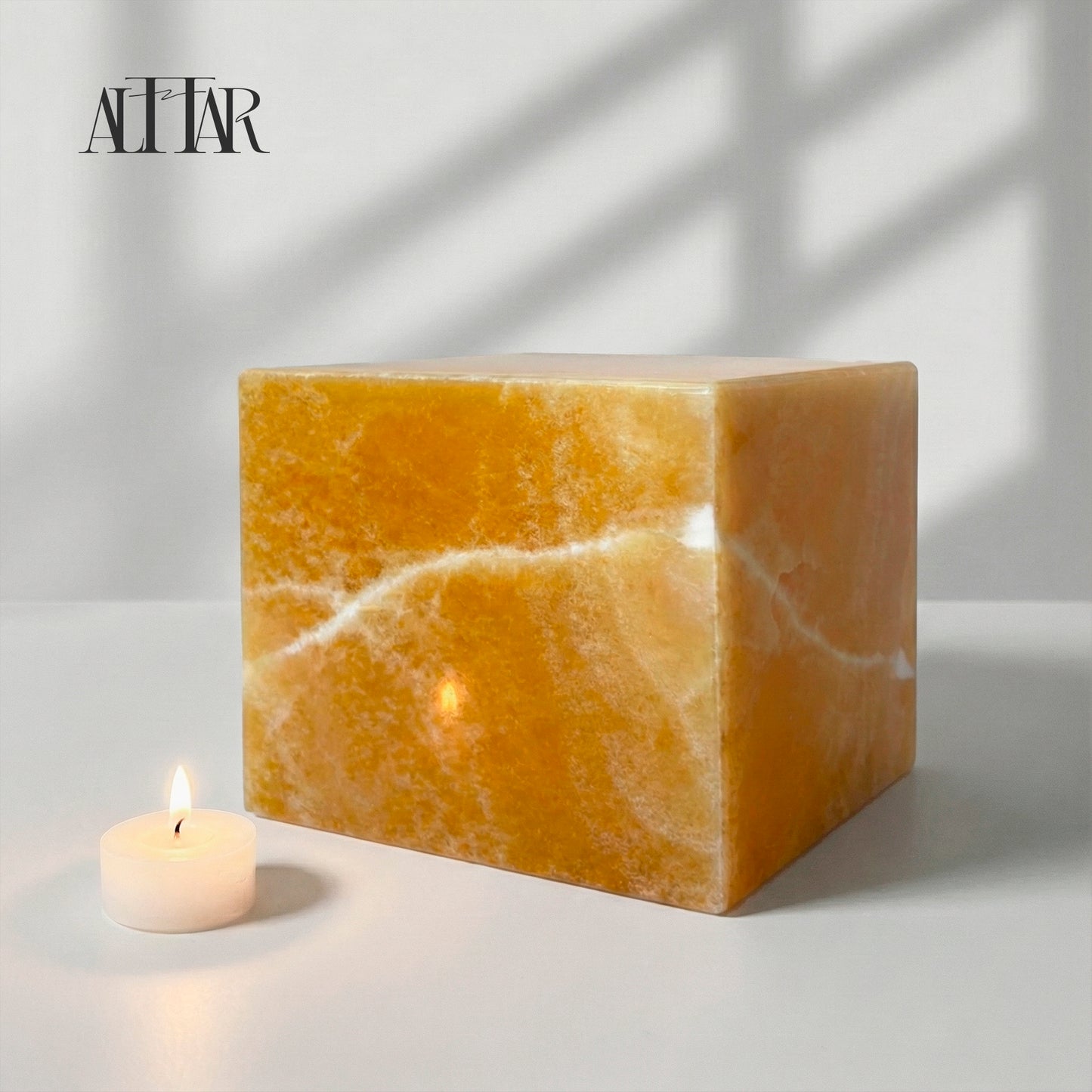 Hand-Carved Onyx Memorial Urn: Natural Stone Pet/Ashes Keepsake